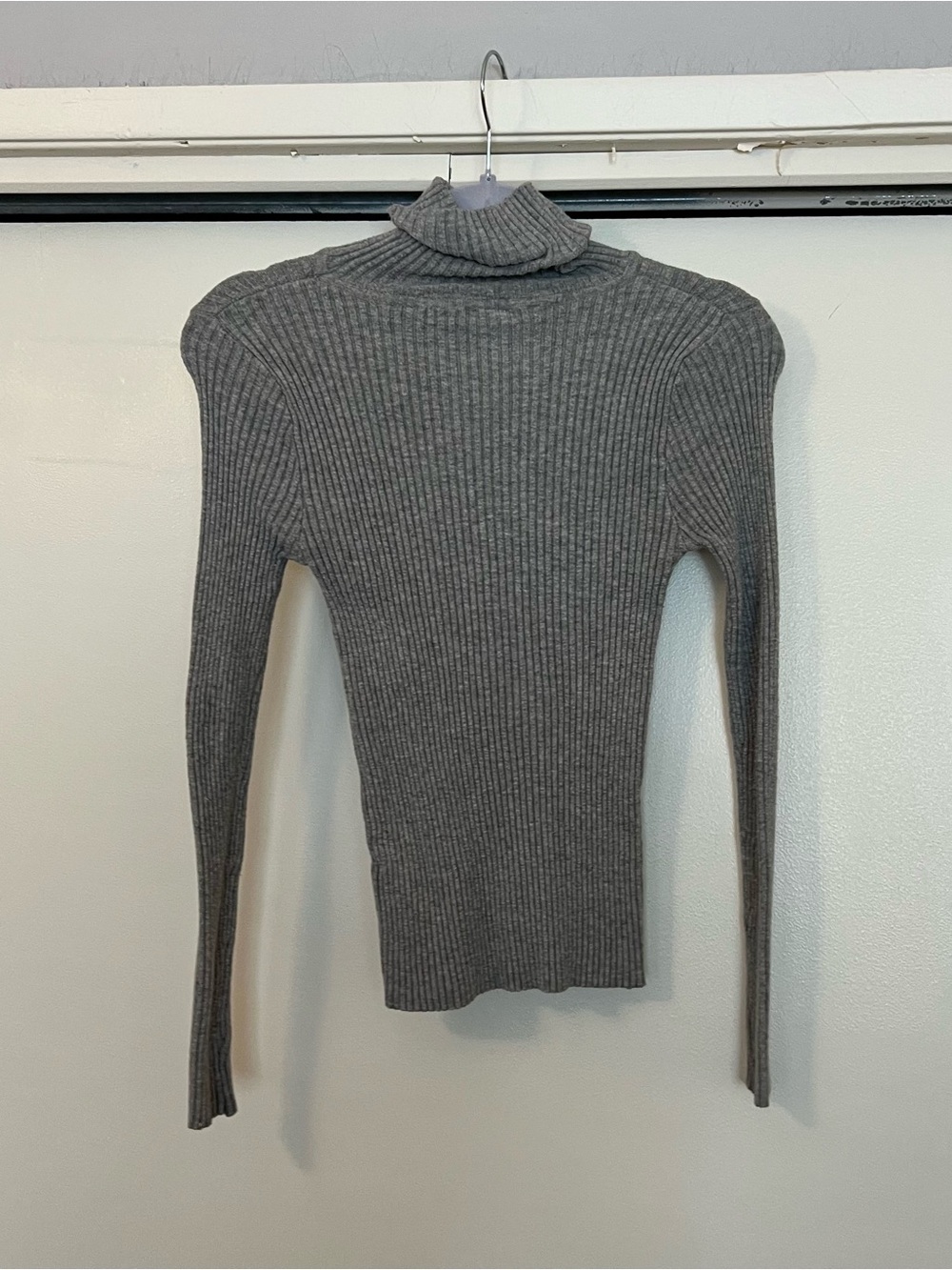 Forever 21 Gray Ribbed Turtleneck Sweater